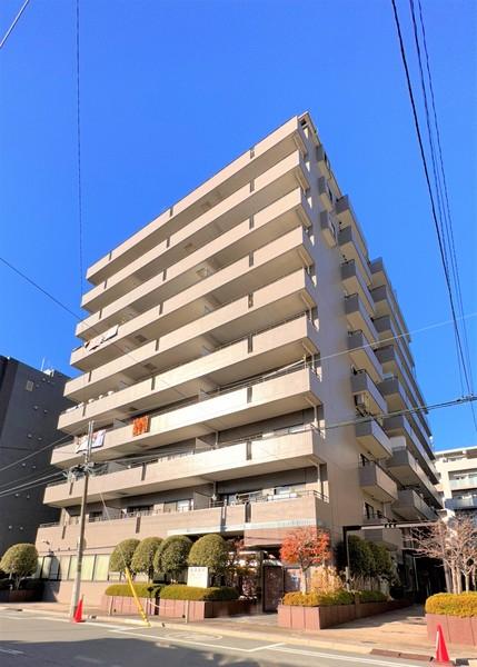 駅までのアクセスも良い好立地。周辺環境も