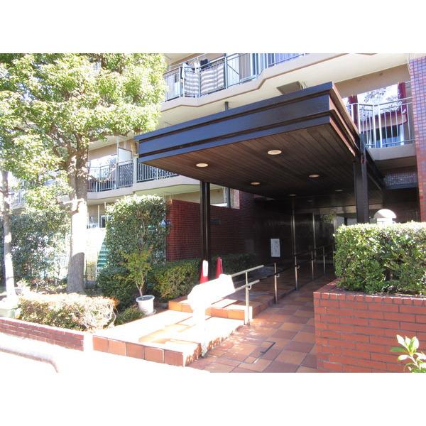 洋伸小豆沢公園マンション エントランス