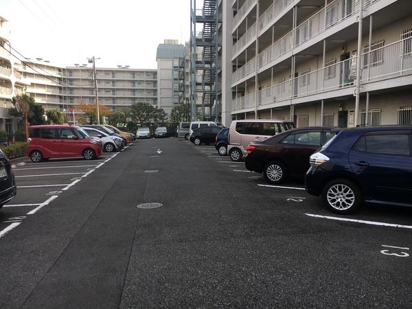 ソフトタウン行徳Ａ棟 駐車場