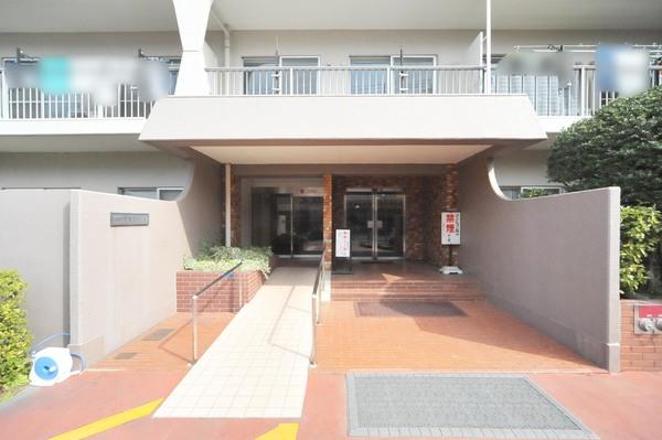 日商岩井武蔵小杉マンション エントランス
