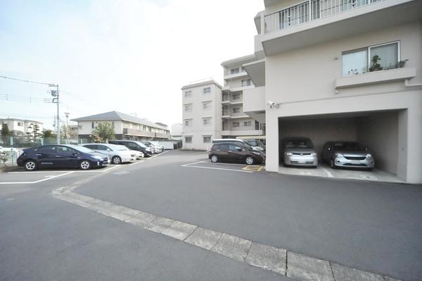 日商岩井武蔵小杉マンション 駐車場
