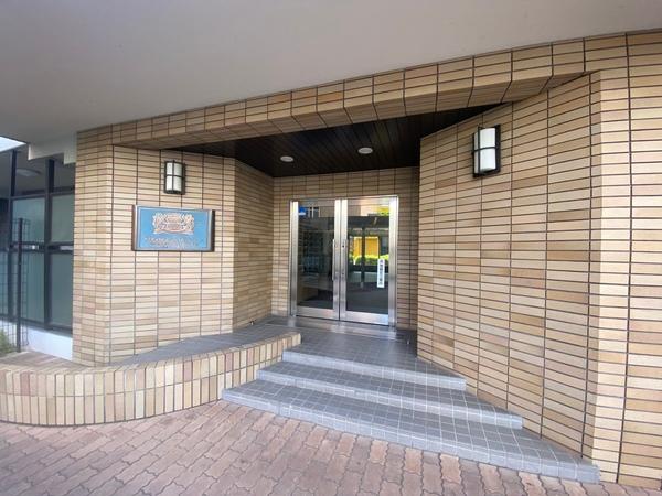 ライオンズマンション青砥リバーサイド エントランス