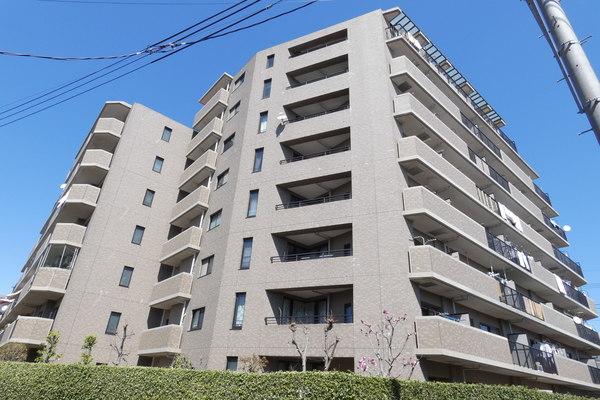 カーム北越谷 外観