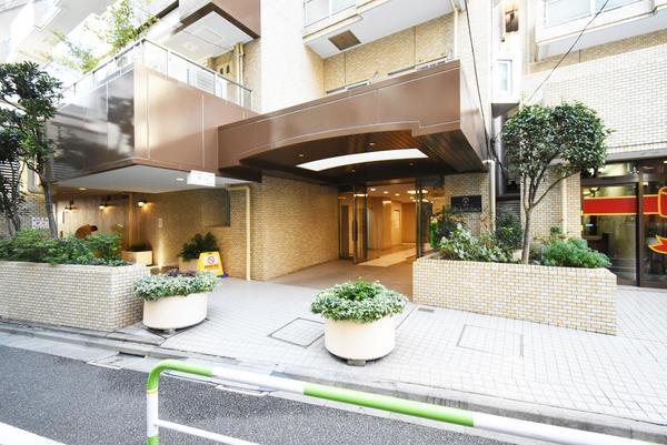 朝日白山マンション エントランス