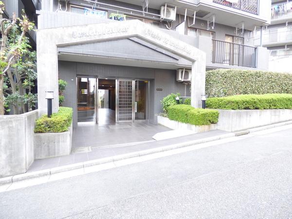 キャッスルメジェール西みずほ台壱番館 エントランス