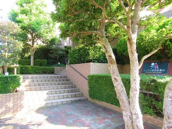 レックス市川松飛台 外観