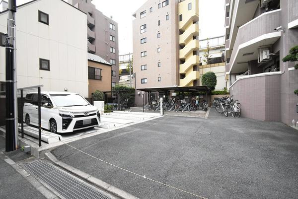 サンクレイドルレヴィール池袋 駐車場