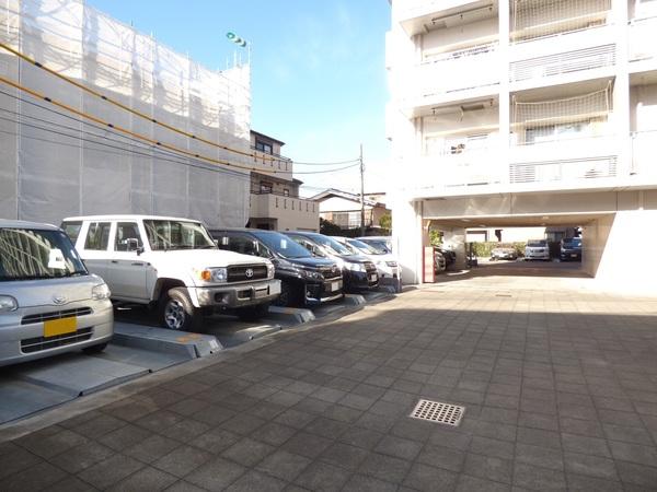 エコヴィレッジ朝霞本町 駐車場