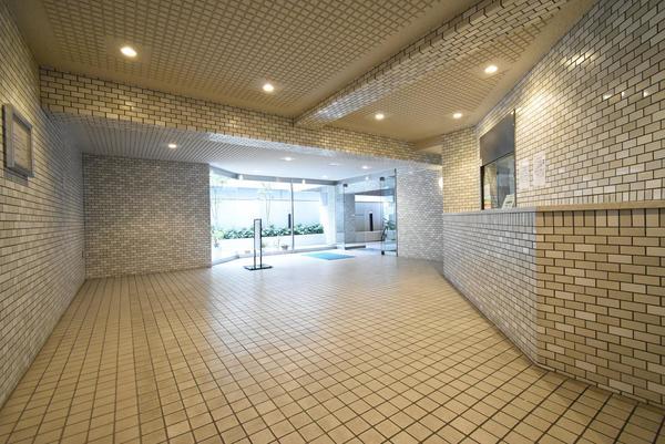 東海文京マンション エントランス