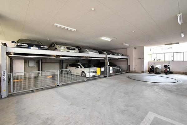 ライフピア中板橋 駐車場