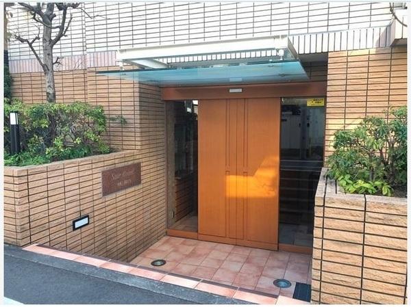 スターロワイヤル目白 エントランス