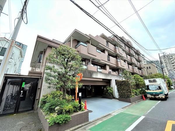 鉄筋コンクリート造地上7階建て・総戸数49