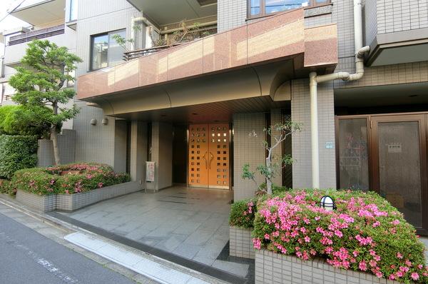 朝日マンション目白 エントランス