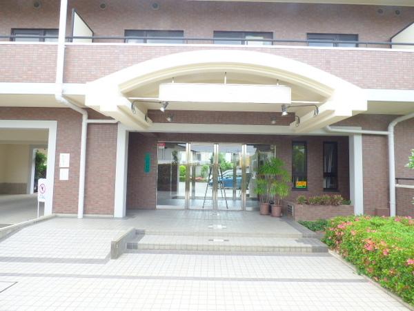ルミナス小平壱番館 エントランス