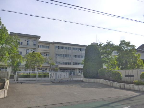 中学校