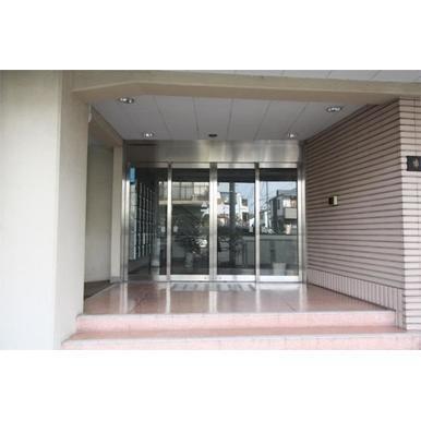 牛込中央マンション エントランス