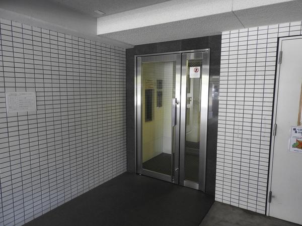 リファイズ浅草 エントランス