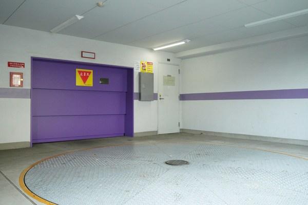 レジェンド西早稲田フォレストタワー 駐車場