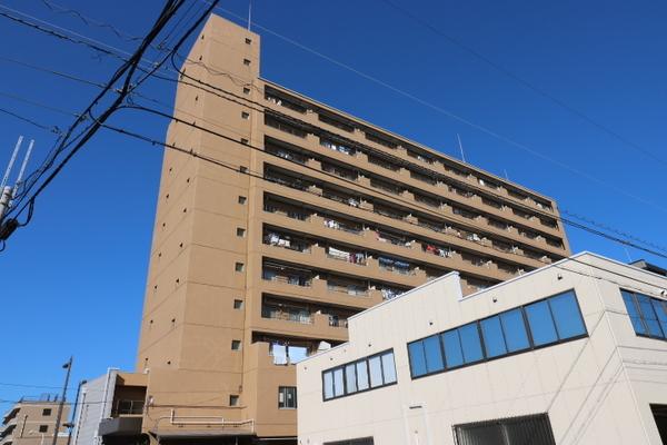 シャトードラペ 外観