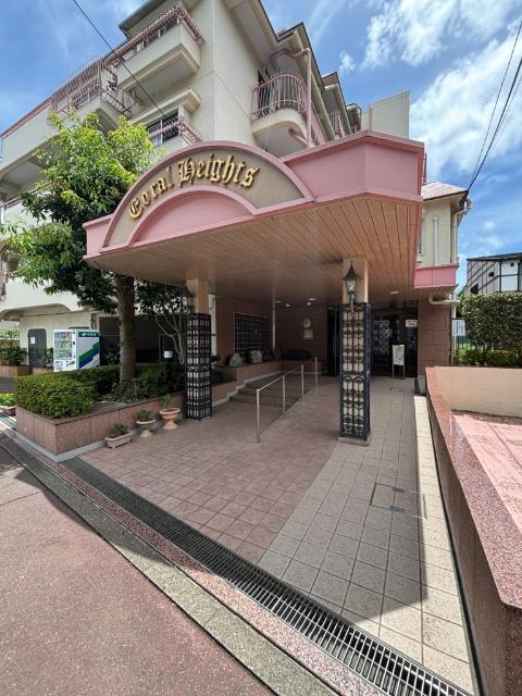 コーラルハイツ志木Ⅱ弐号棟 エントランス