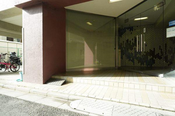 ニュー高円寺コーポラス エントランス