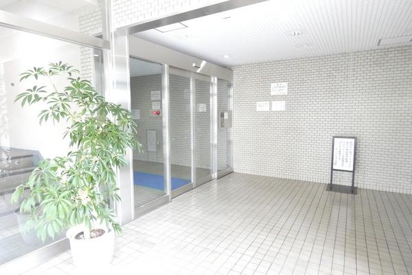朝日プラザ越谷第２ エントランス