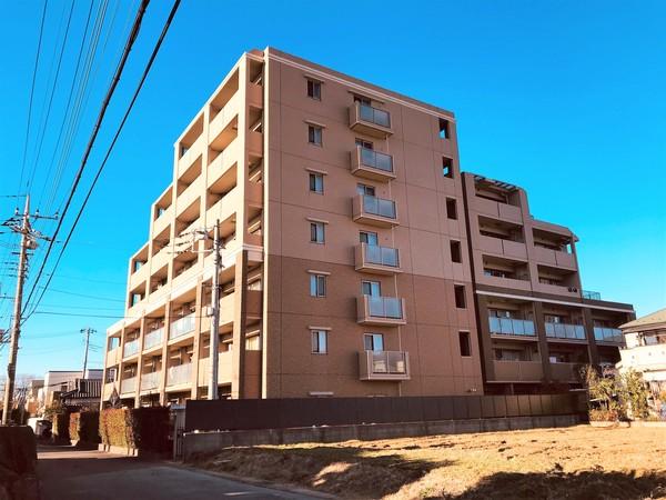 周辺に商業施設多数あり