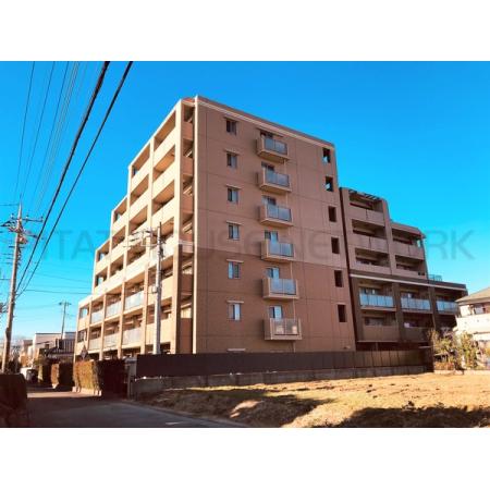 周辺に商業施設多数あり