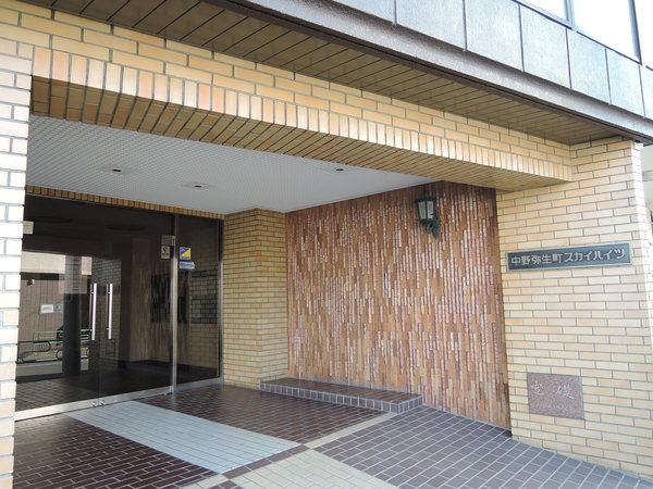 中野弥生町スカイハイツ エントランス
