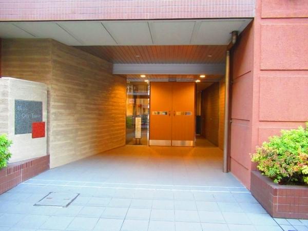 根津シティタワー エントランス