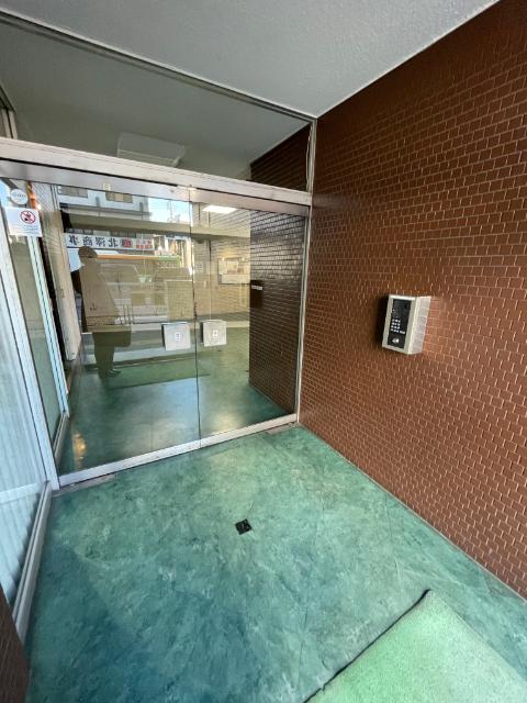 東武西新井第一サンライトマンション エントランス