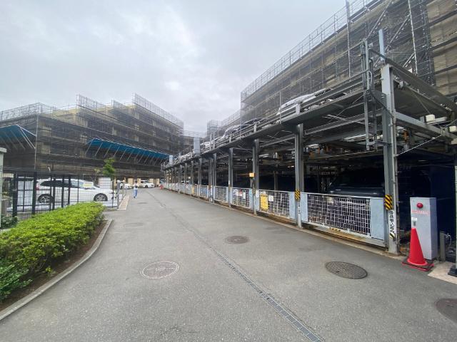 ヴェレーナ東戸塚 駐車場