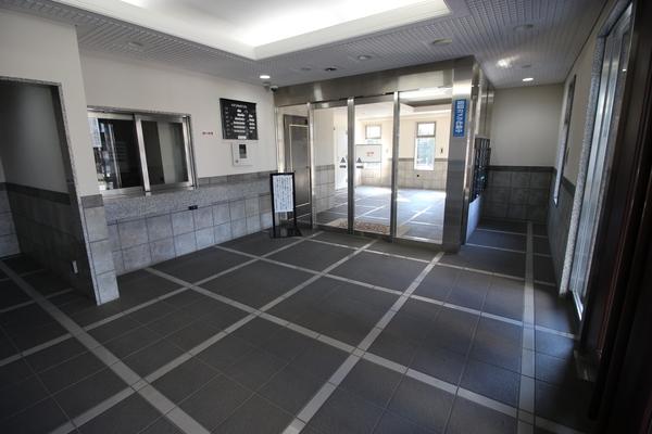 ライオンズマンション千葉登戸 ロビー
