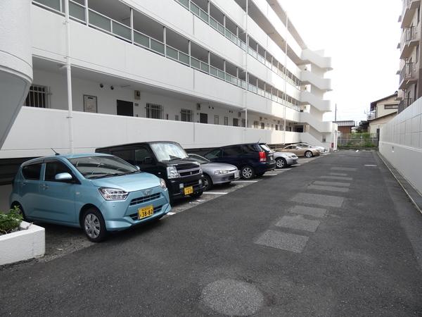 扶桑ハイツ春日部 駐車場
