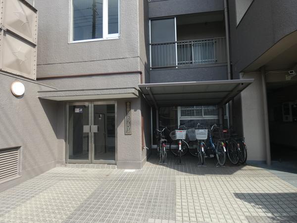 春日部セントラルコーポ エントランス