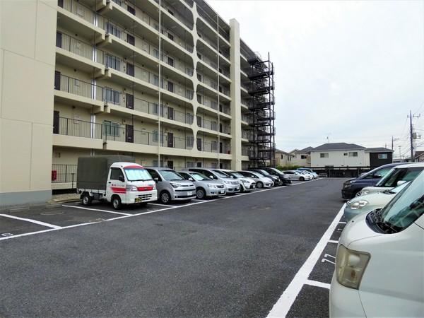 日商岩井第二春日部マンション 駐車場