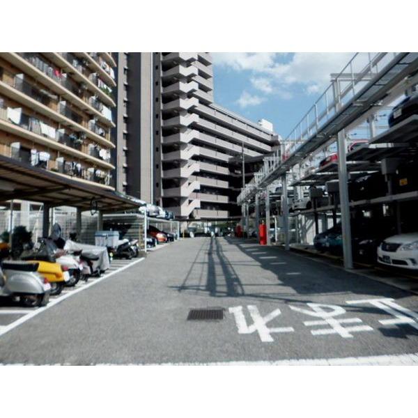 ダイアパレス竹ノ塚Ⅱ 駐車場