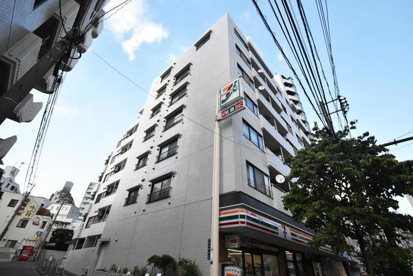 メイツ新宿なつめ坂 外観