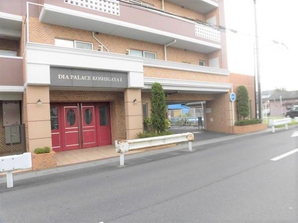 ダイアパレス越谷Ⅱ エントランス