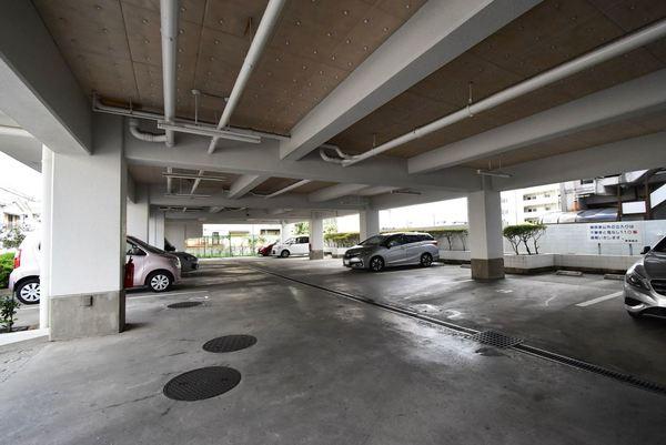 ニュー池田町ハイツ 駐車場