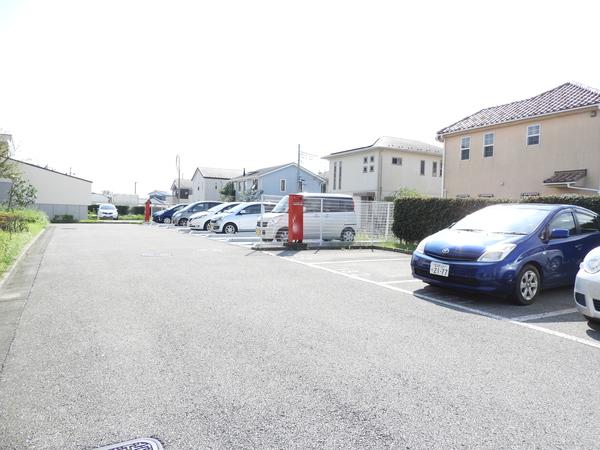 フローラルシティ西の原 駐車場