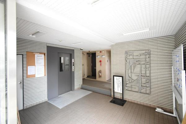 川崎ロイヤルマンション エントランス