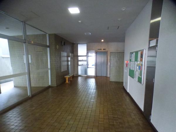 マンション雅叙苑２号棟 ロビー
