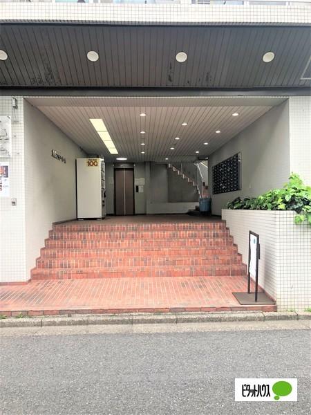 九段フラワーホーム エントランス