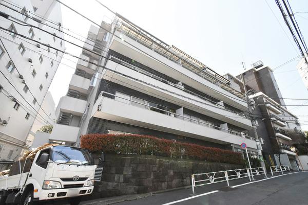 パイン・クレスト 外観