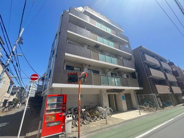 ●2008年築 築年数の浅いマンションです。