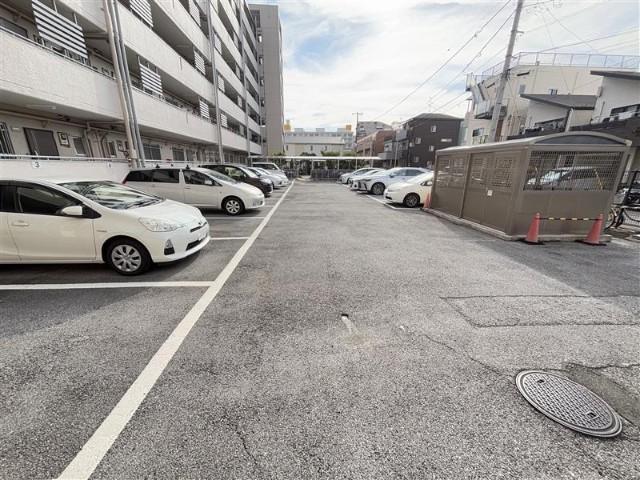 太洋マンション 駐車場