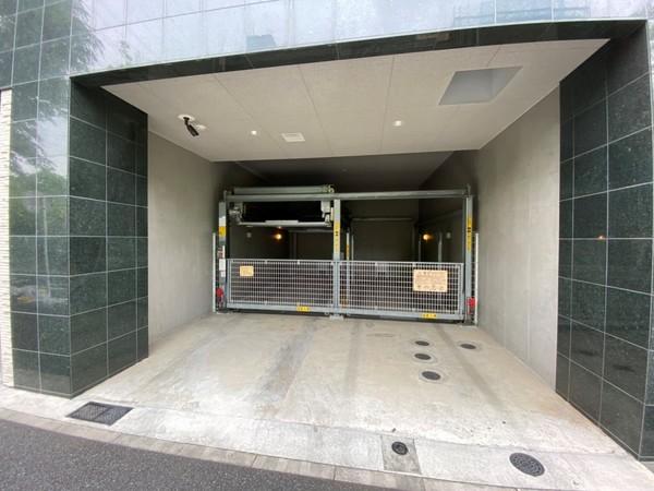シーズガーデン新横浜 駐車場