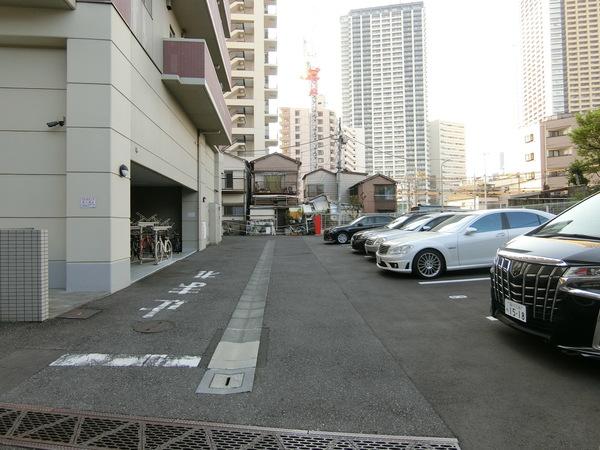 イトーピアマイズ池袋 駐車場