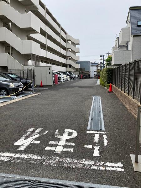 ローレルコート新小岩 駐車場